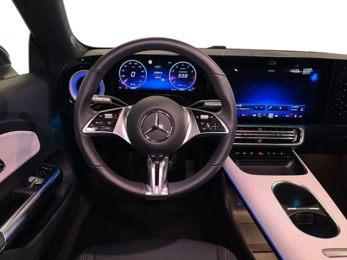 Mercedes-Benz CLA EQ usata a Milano (11)