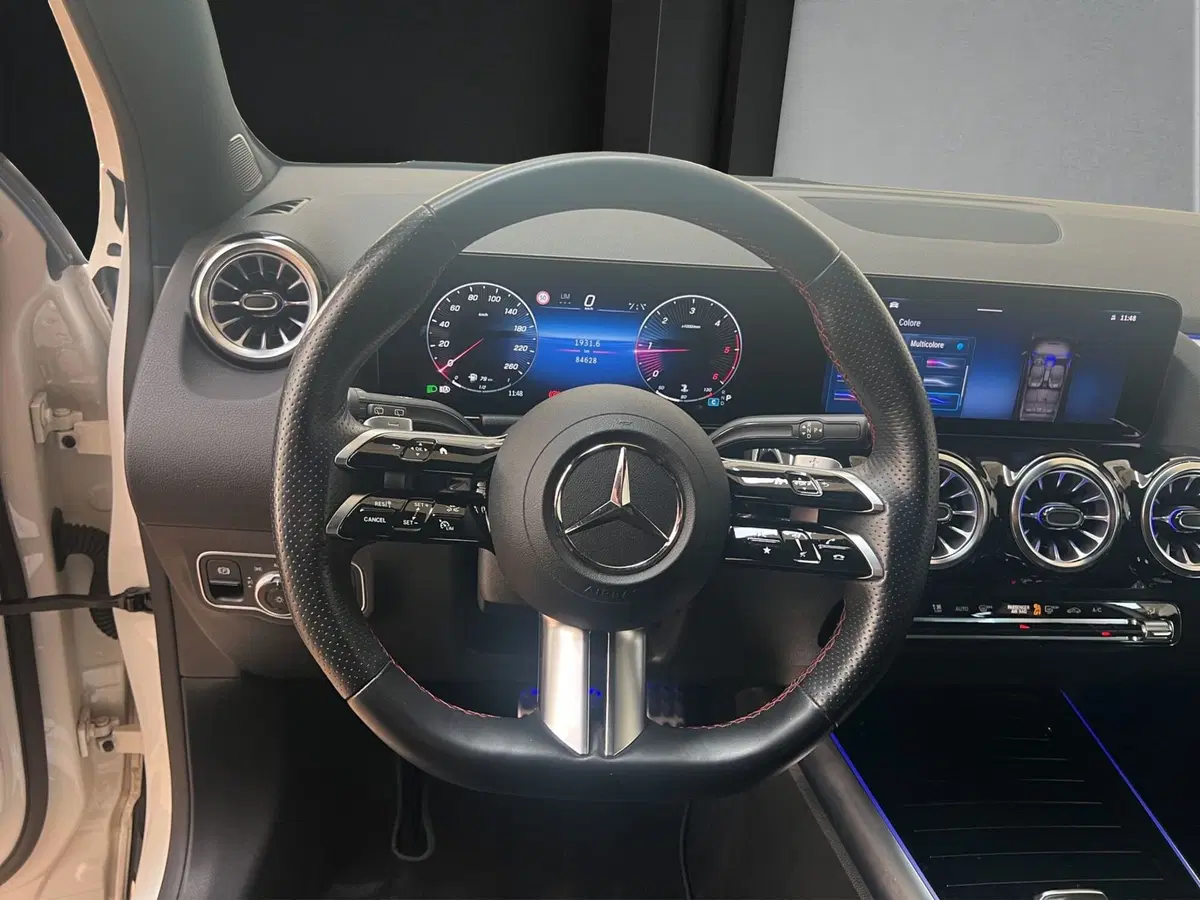 Mercedes-Benz GLA SUV usata a Cosenza (10)
