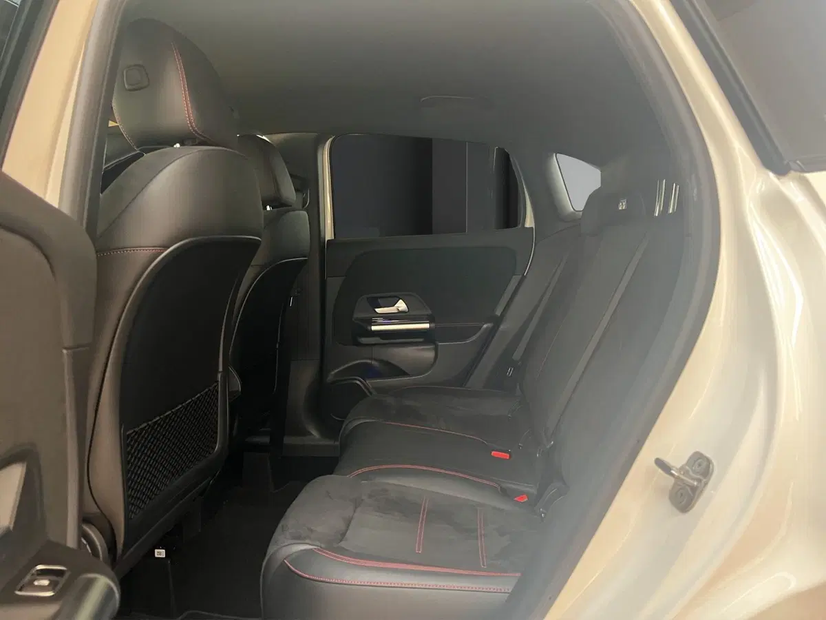 Mercedes-Benz GLA SUV usata a Cosenza (13)