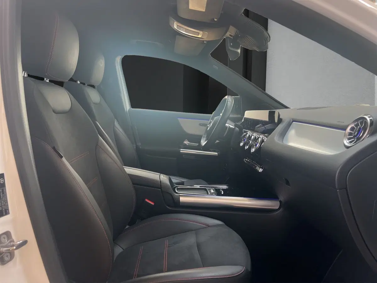 Mercedes-Benz GLA SUV usata a Cosenza (18)