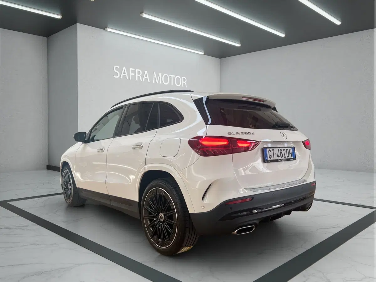 Mercedes-Benz GLA SUV usata a Cosenza (4)