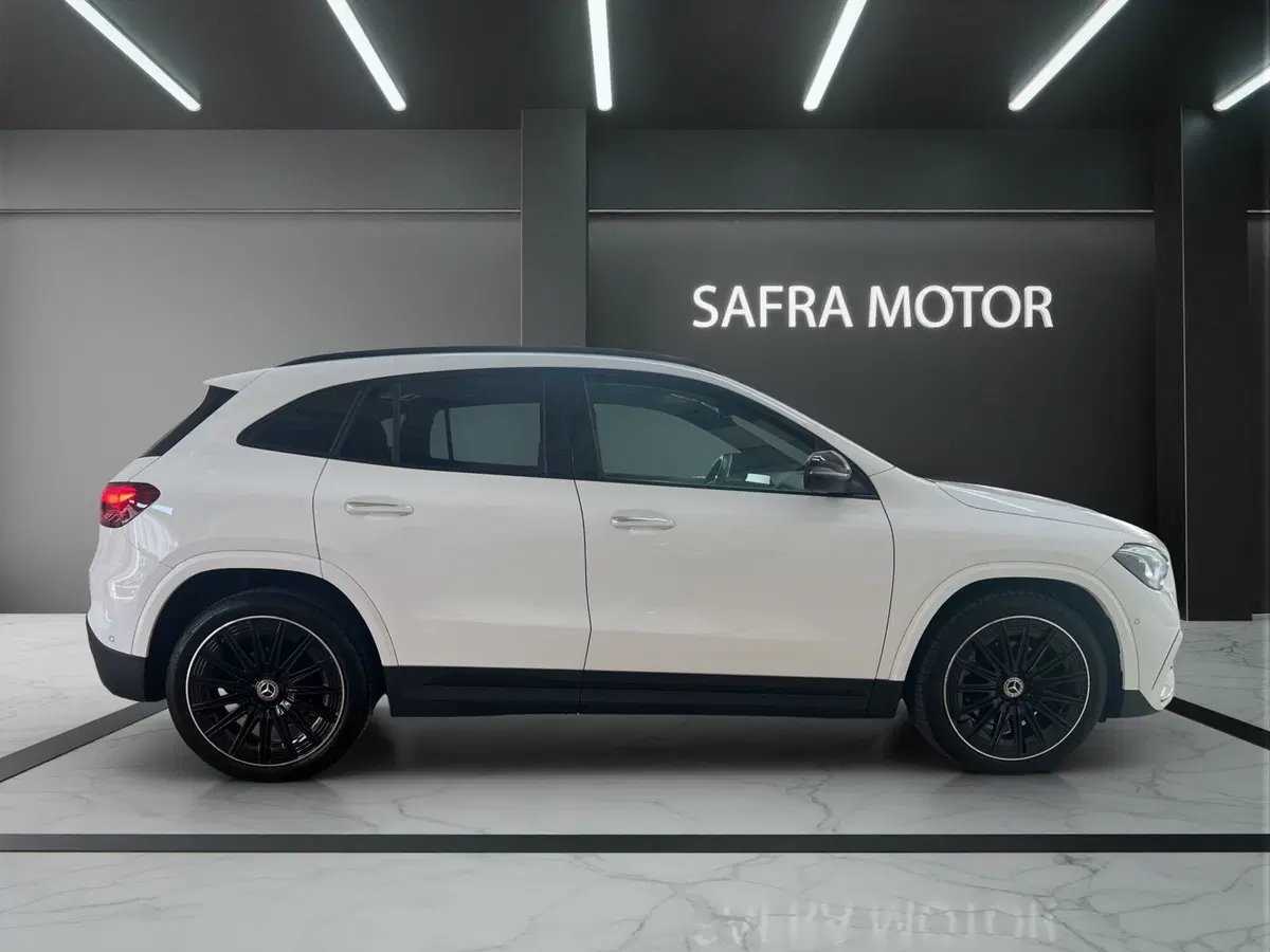 Mercedes-Benz GLA SUV usata a Cosenza (7)