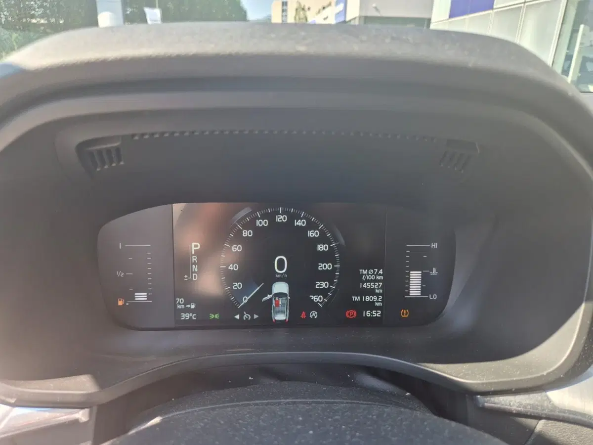 Volvo XC60 usata a Como (12)