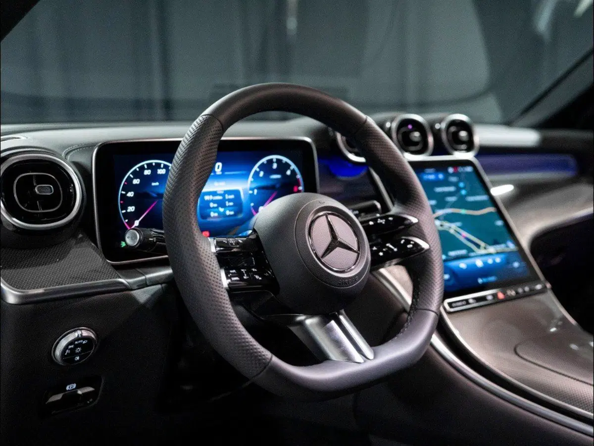 Mercedes-Benz GLC Coupé nuova a Ancona (13)