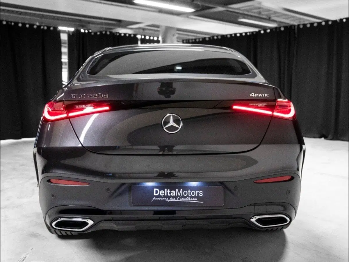 Mercedes-Benz GLC Coupé nuova a Ancona (3)