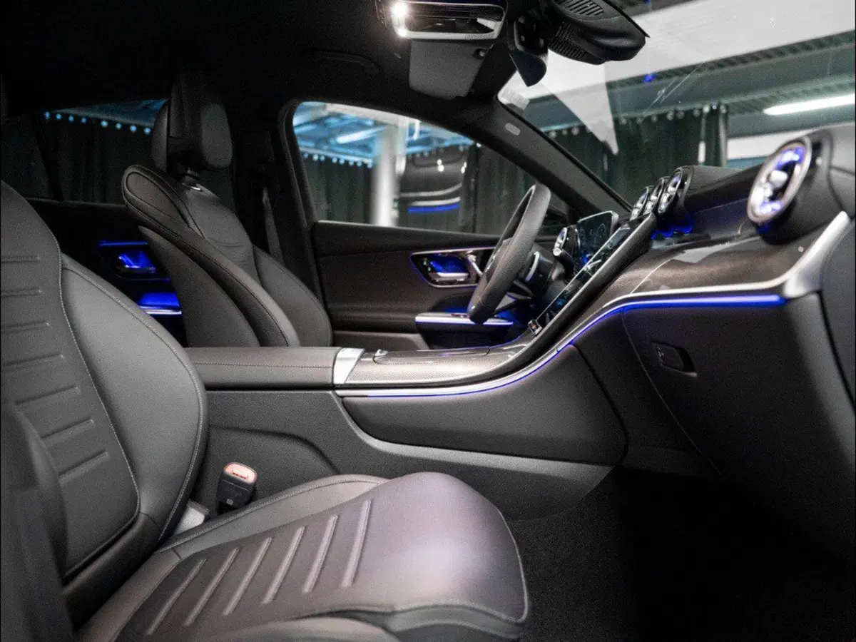 Mercedes-Benz GLC Coupé nuova a Ancona (12)