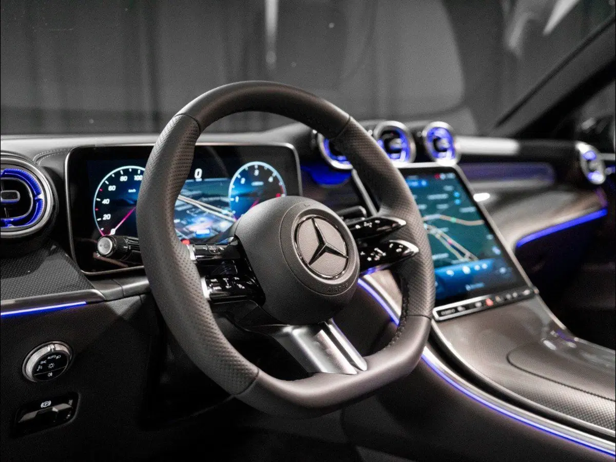 Mercedes-Benz GLC Coupé nuova a Ancona (15)