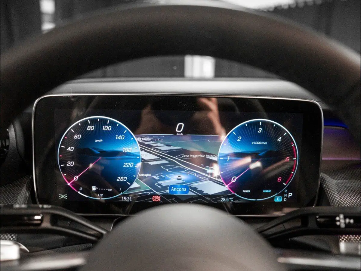 Mercedes-Benz GLC Coupé nuova a Ancona (16)