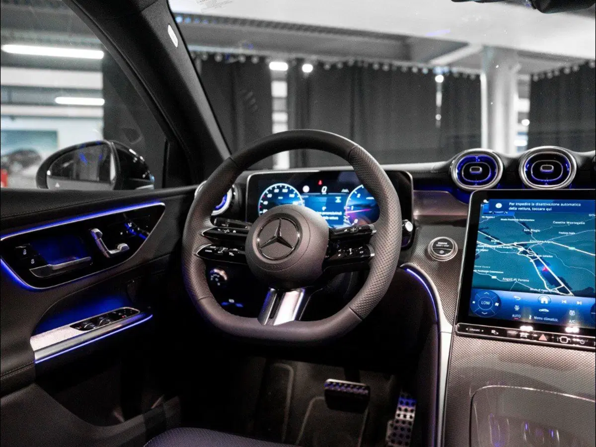 Mercedes-Benz GLC Coupé nuova a Ancona (19)