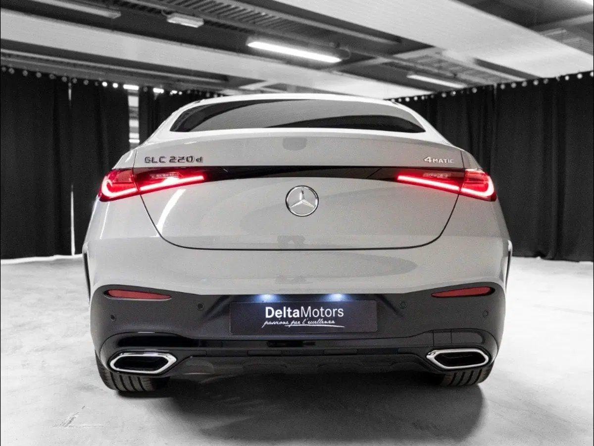 Mercedes-Benz GLC Coupé nuova a Ancona (3)