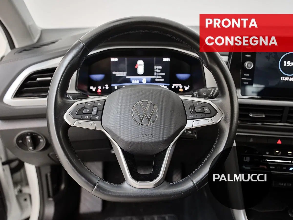 Volkswagen T-Roc usata a Prato (11)
