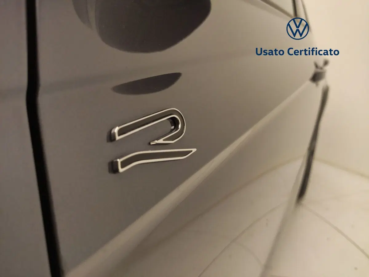 Volkswagen Taigo nuova a Avellino (12)