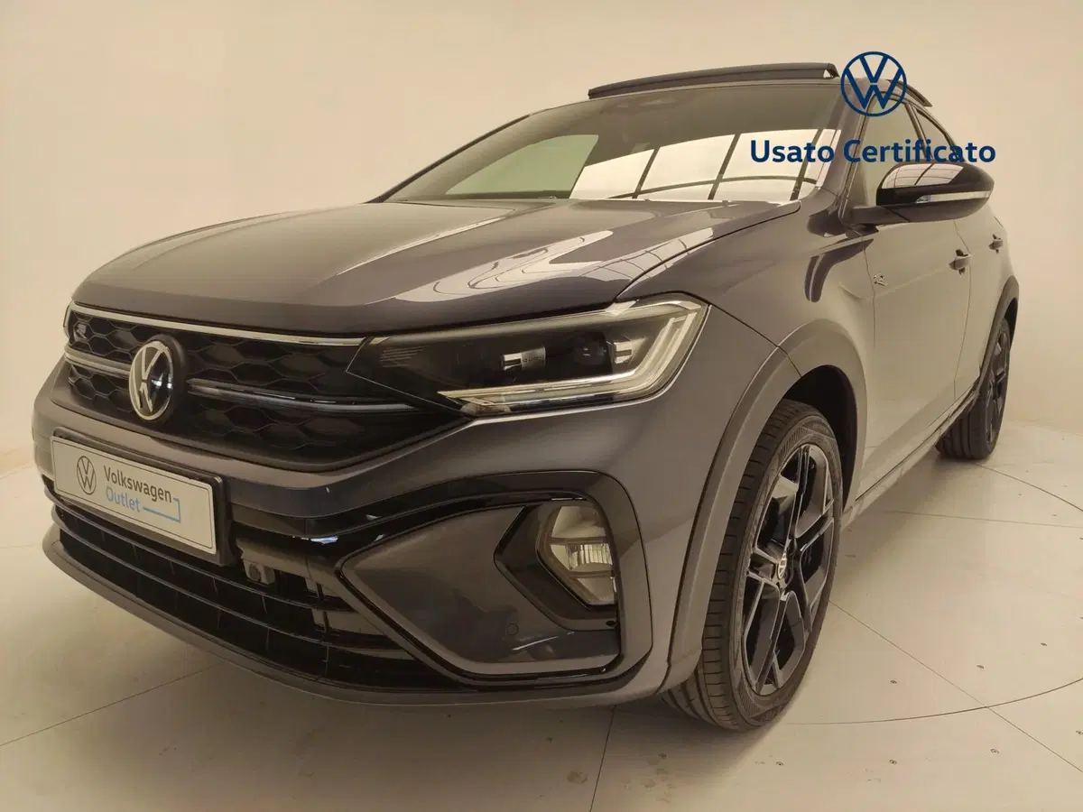 Volkswagen Taigo nuova a Avellino (8)