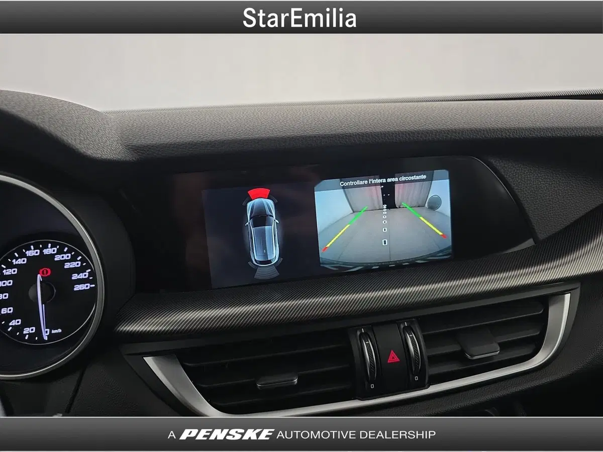 Alfa Romeo Stelvio usata a Bologna (14)