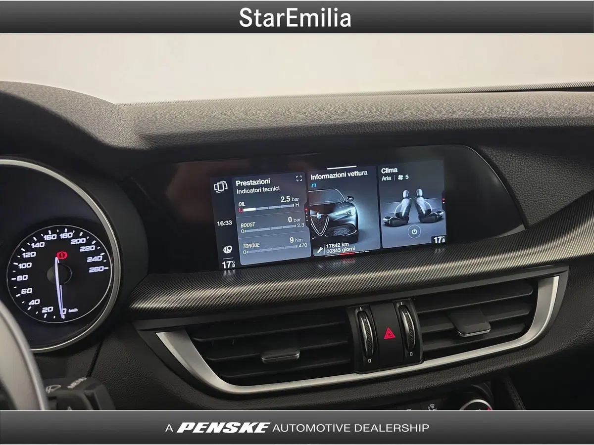 Alfa Romeo Stelvio usata a Bologna (19)