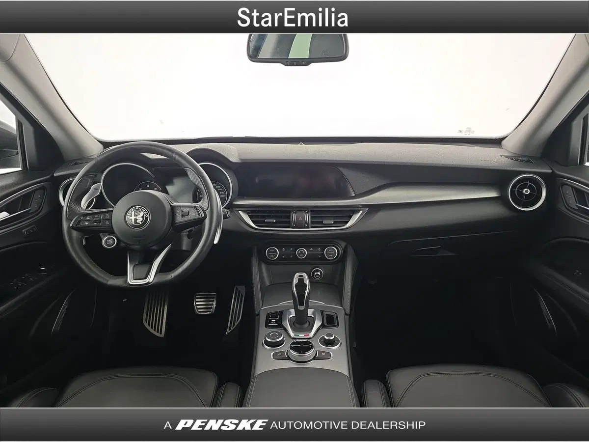 Alfa Romeo Stelvio usata a Bologna (9)