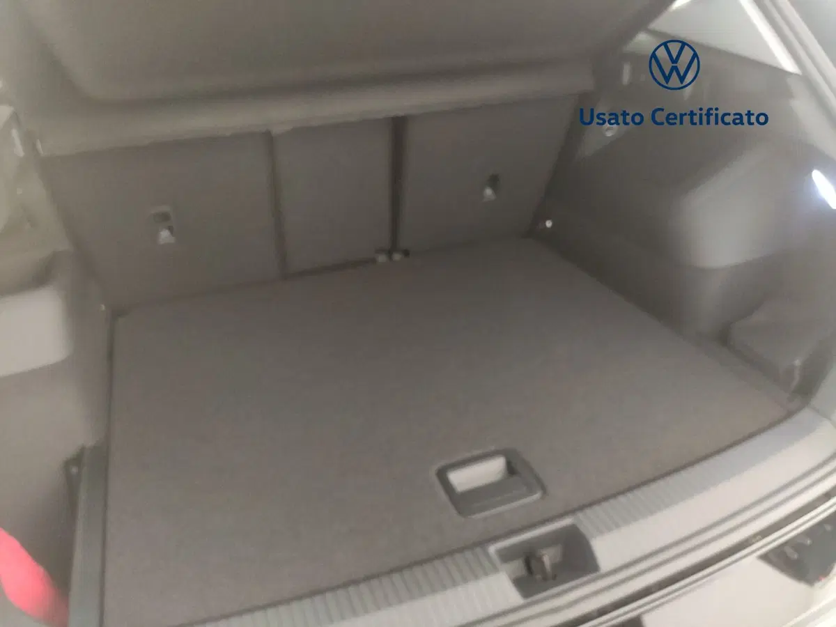Volkswagen Tiguan nuova a Avellino (16)
