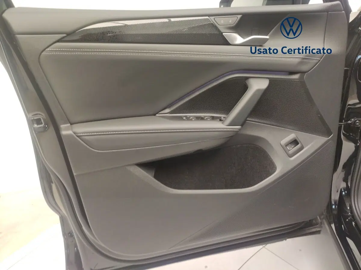 Volkswagen Tiguan nuova a Avellino (19)