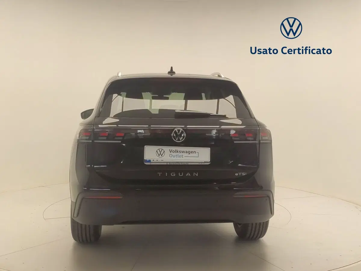 Volkswagen Tiguan nuova a Avellino (6)