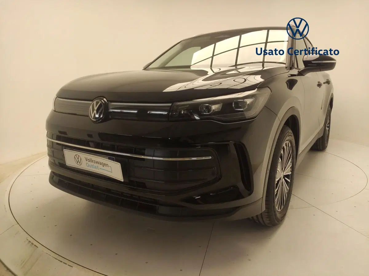 Volkswagen Tiguan nuova a Avellino (8)
