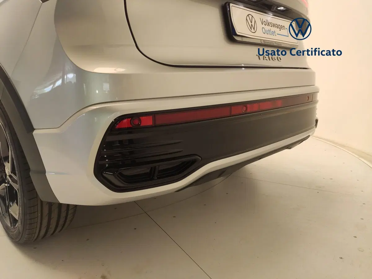 Volkswagen Taigo nuova a Avellino (16)