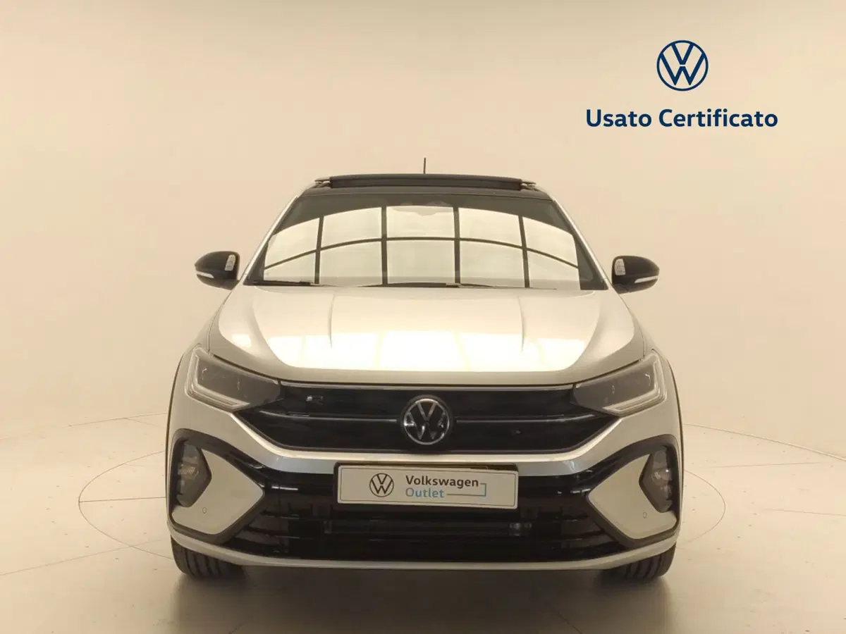 Volkswagen Taigo nuova a Avellino (2)