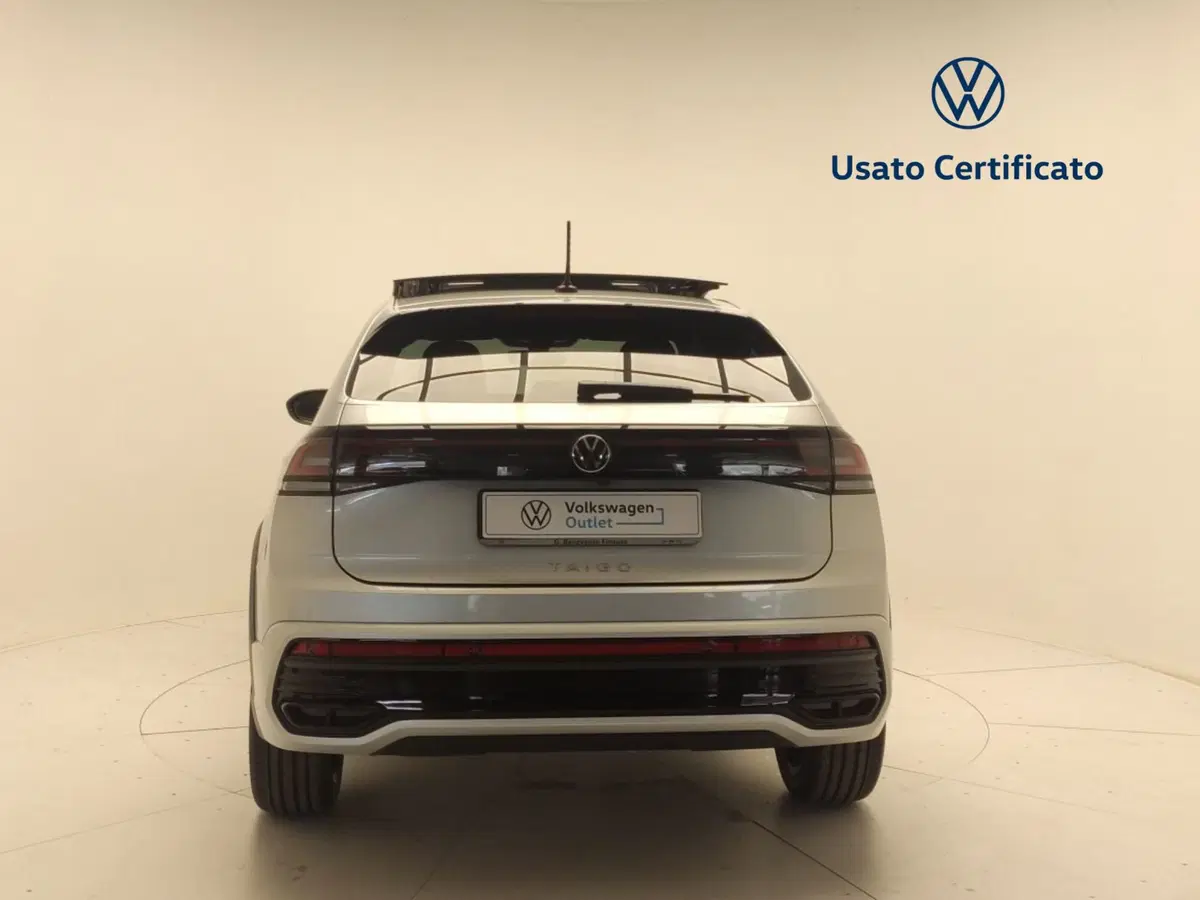 Volkswagen Taigo nuova a Avellino (6)