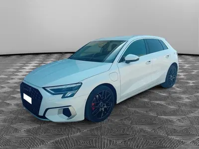 Audi A3 Sportback 40 TFSI e S tronic Business Advanced del 2022 usata a Pordenone