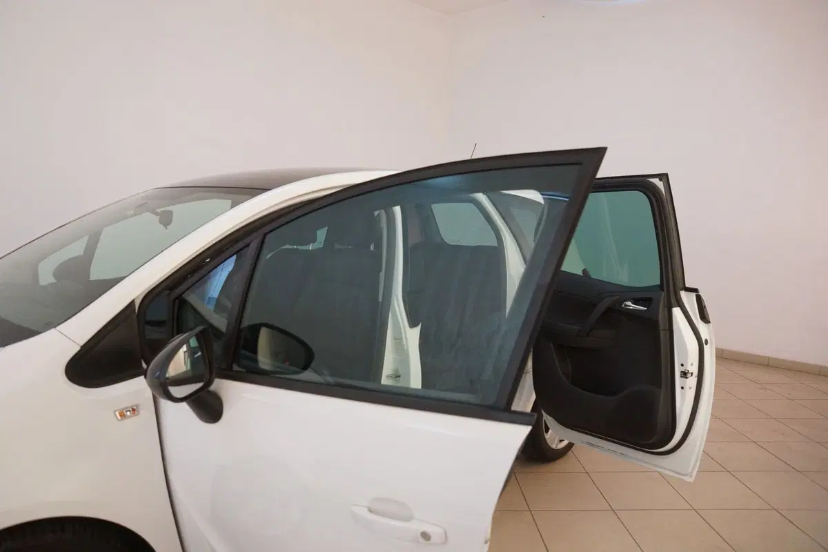 Opel Meriva usata a Torino (11)