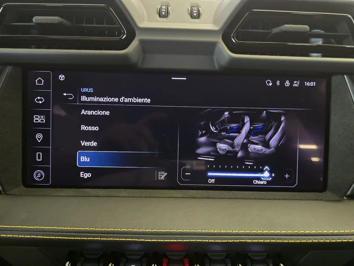 Lamborghini Urus usata a Bologna (17)