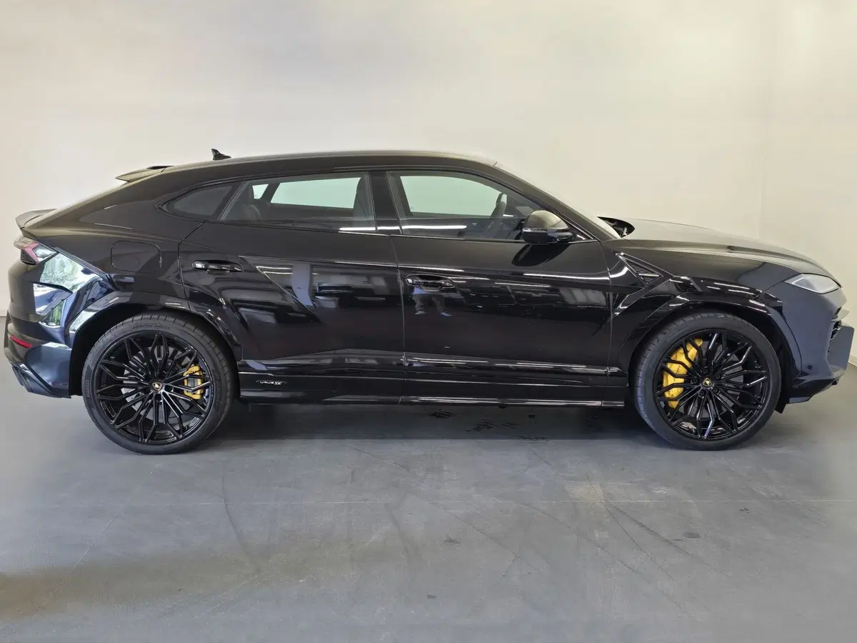 Lamborghini Urus usata a Bologna (2)