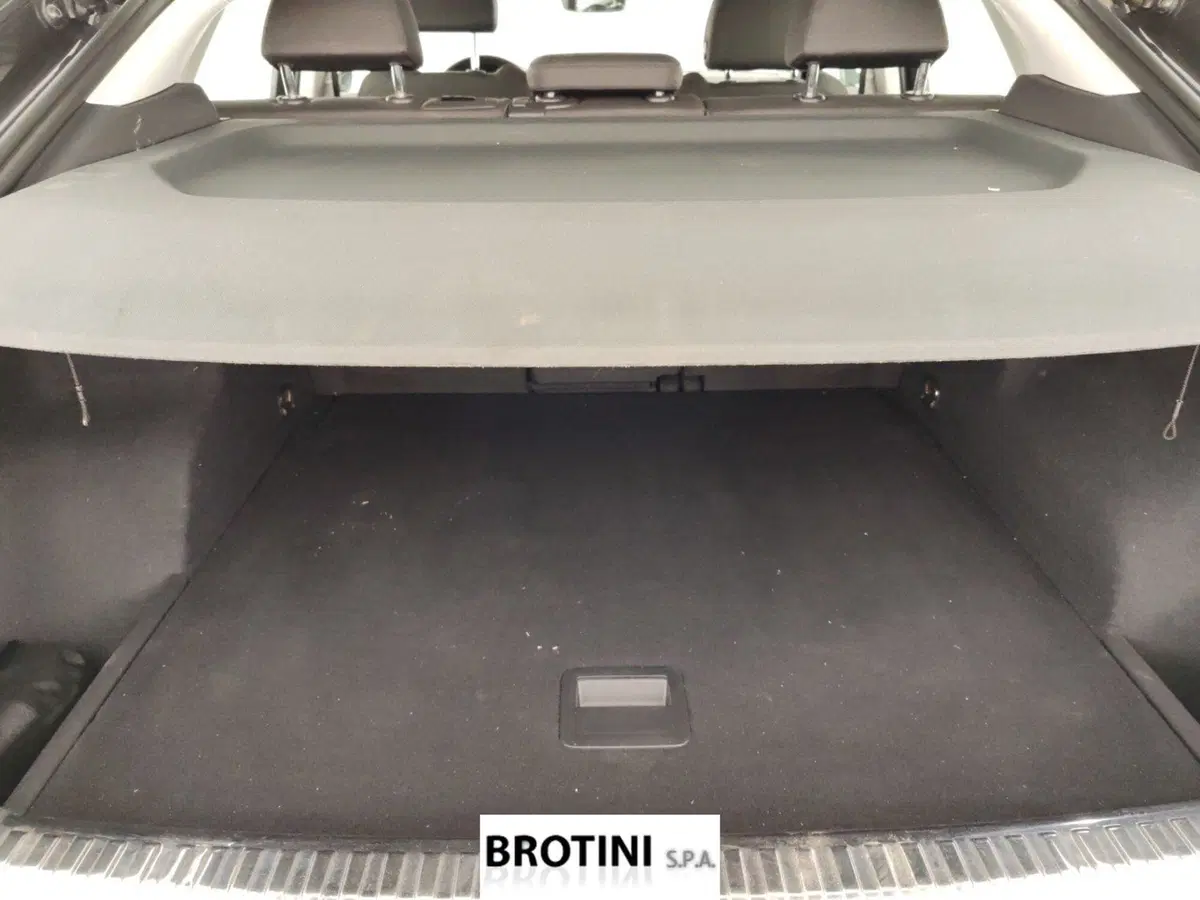 Audi Q3 Sportback usata a Massa-Carrara (15)