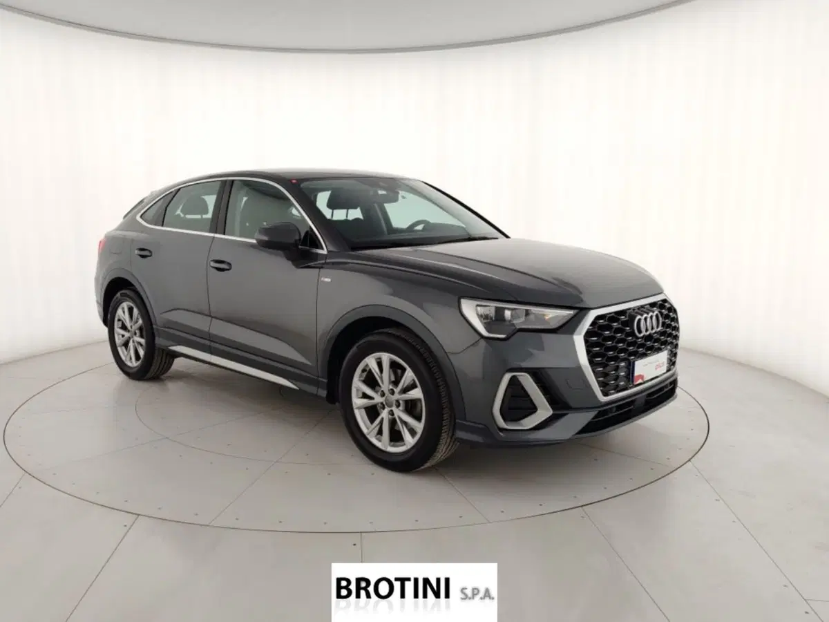 Audi Q3 Sportback usata a Massa-Carrara (4)