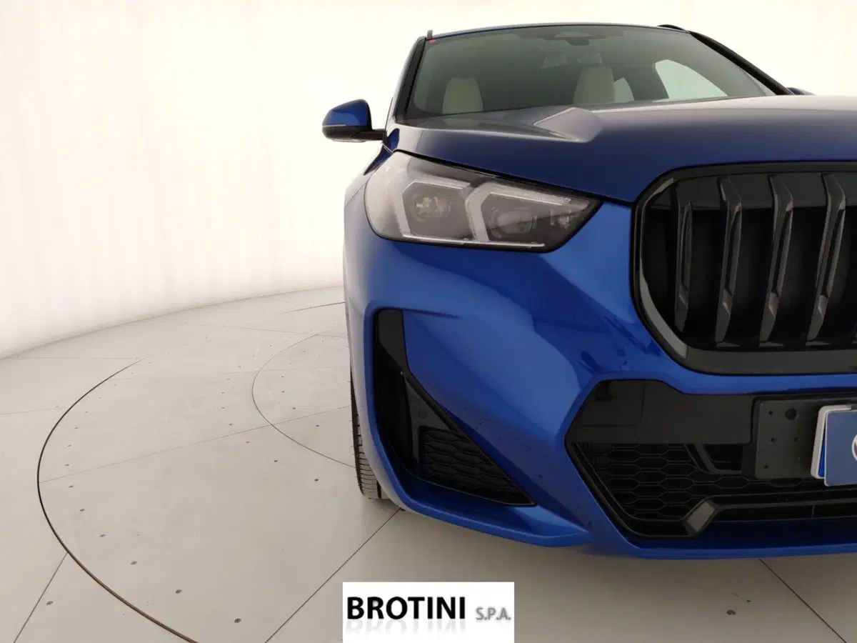 BMW X1 usata a Massa-Carrara (5)