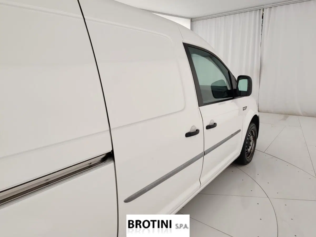 Volkswagen Caddy usata a Massa-Carrara (15)