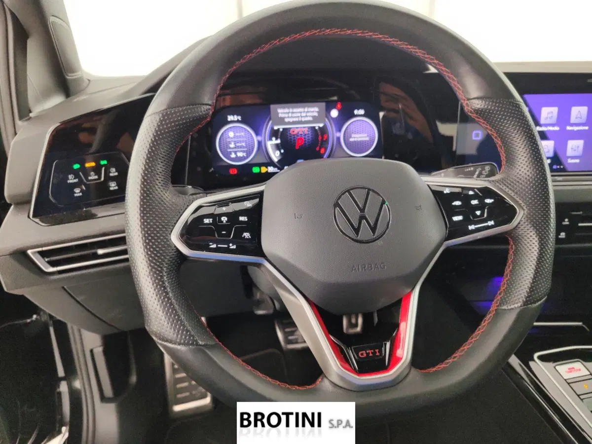 Volkswagen Golf usata a Massa-Carrara (14)
