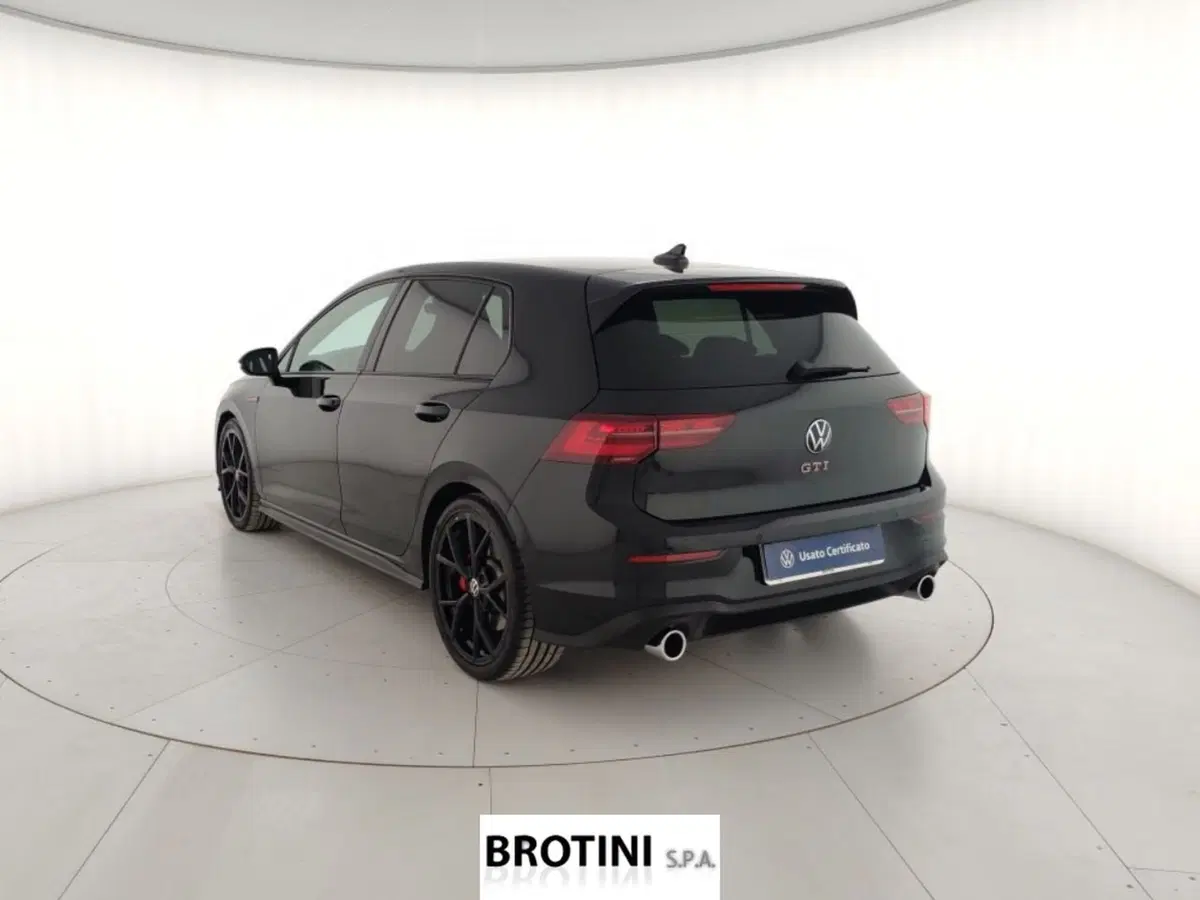 Volkswagen Golf usata a Massa-Carrara (2)
