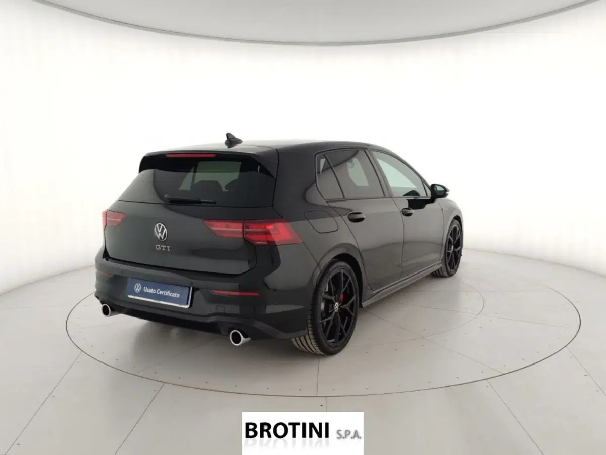 Volkswagen Golf usata a Massa-Carrara (3)