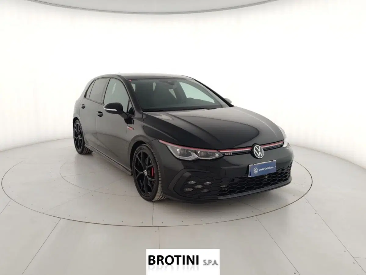 Volkswagen Golf usata a Massa-Carrara (4)