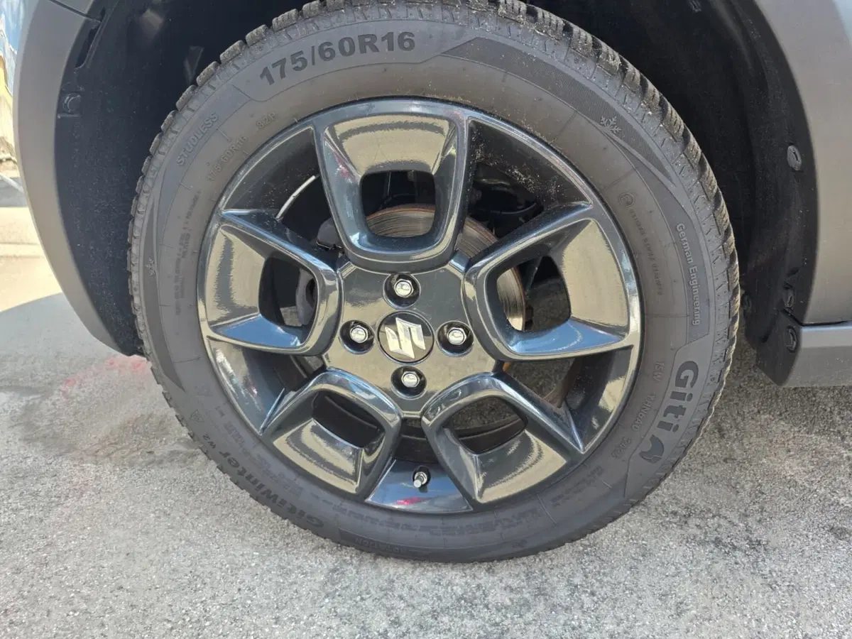 Suzuki Ignis usata a Belluno (5)