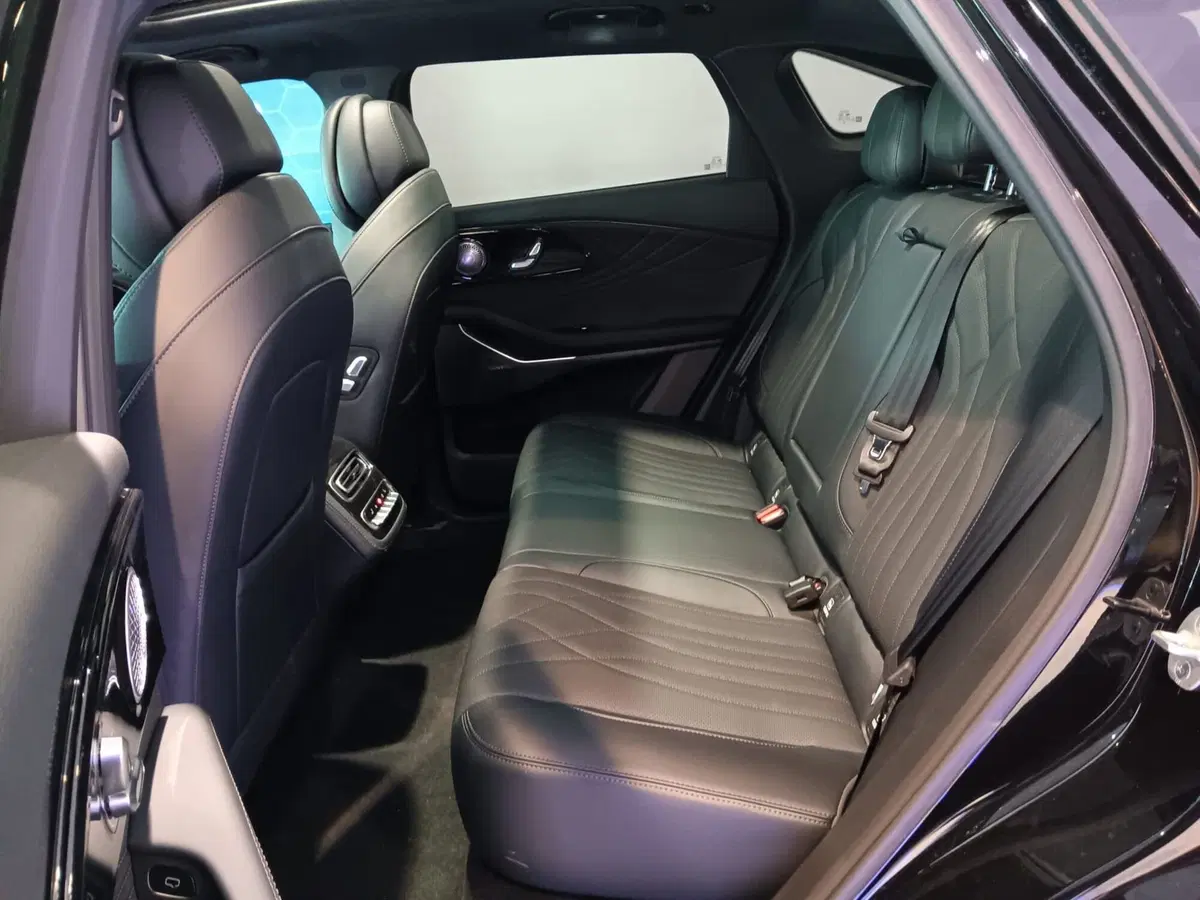 Omoda Omoda 9 SHS-P nuova a Asti (9)