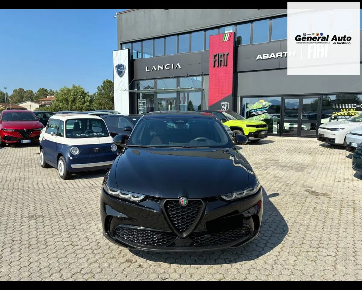 Alfa Romeo Tonale usata a Lucca (2)