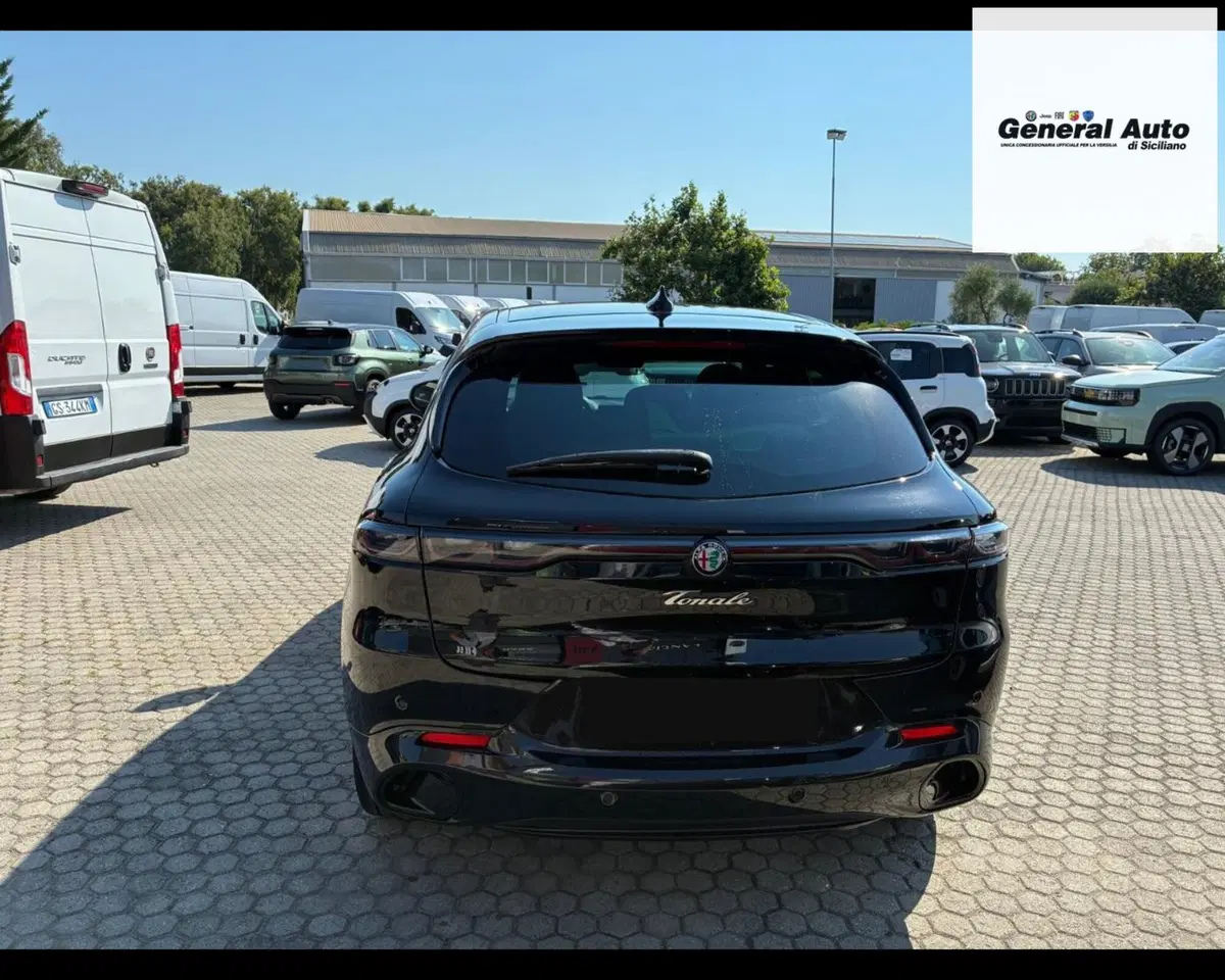 Alfa Romeo Tonale usata a Lucca (6)