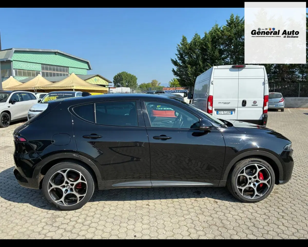 Alfa Romeo Tonale usata a Lucca (9)