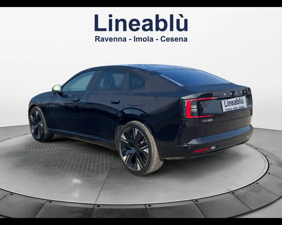 Volvo ES90 usata a Ravenna (4)