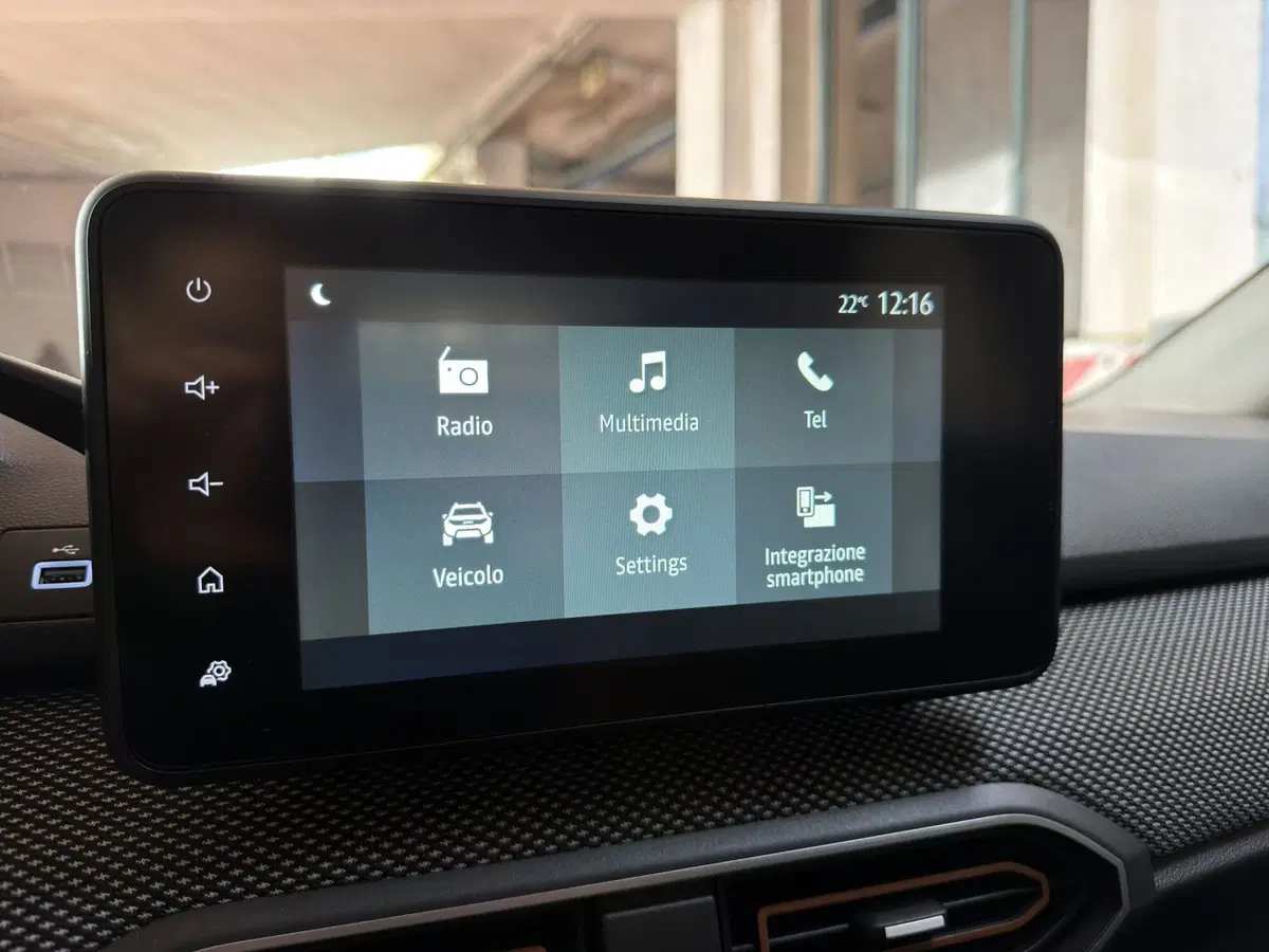 Dacia Sandero Stepway usata a Milano (12)