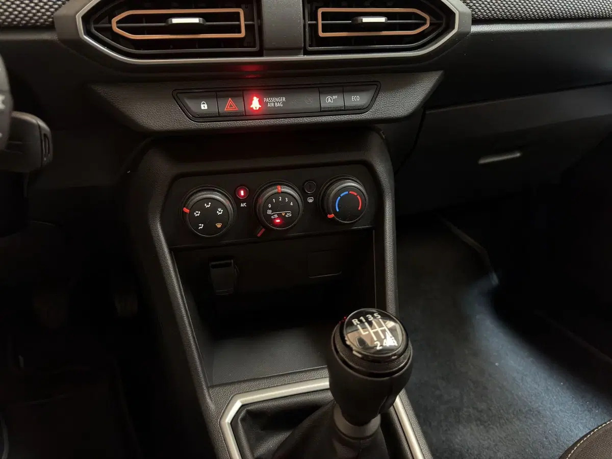 Dacia Sandero Stepway usata a Milano (13)