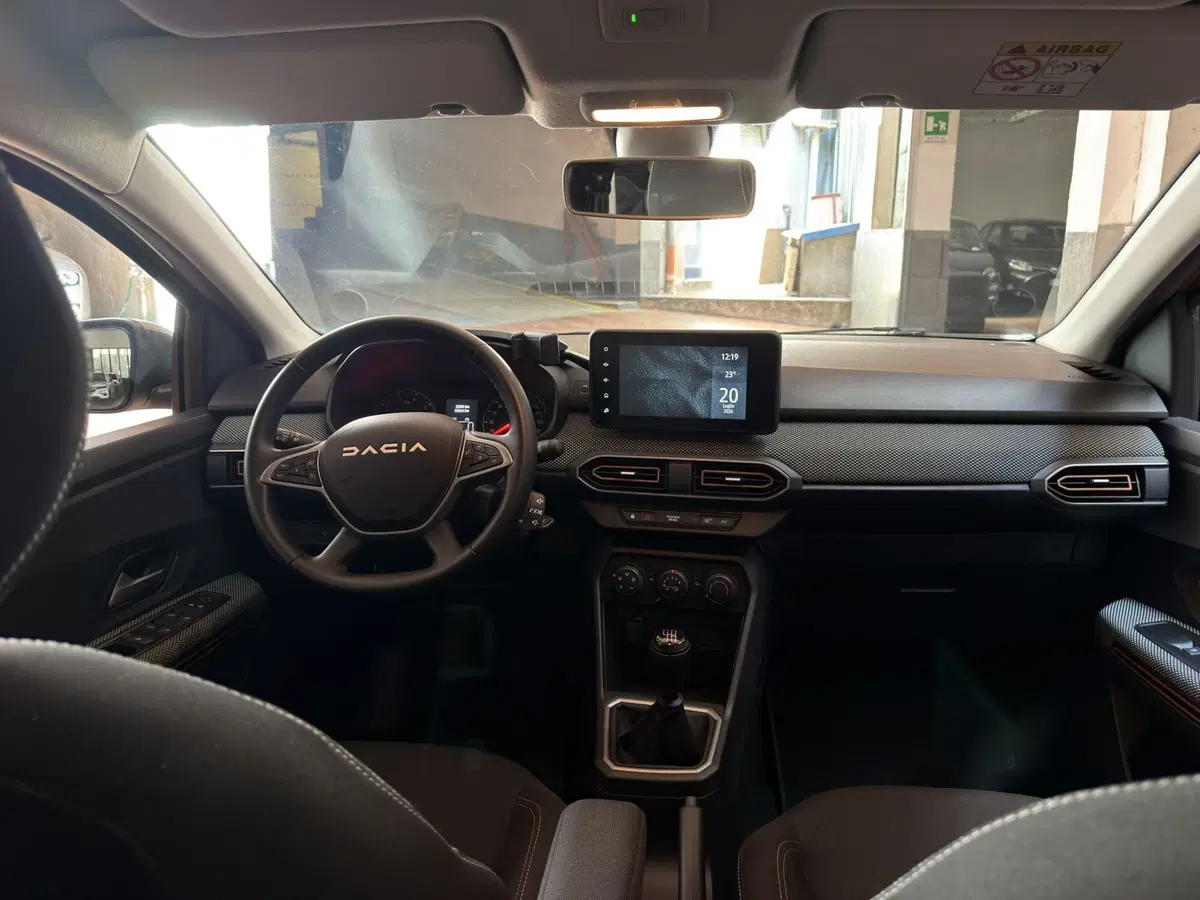 Dacia Sandero Stepway usata a Milano (17)
