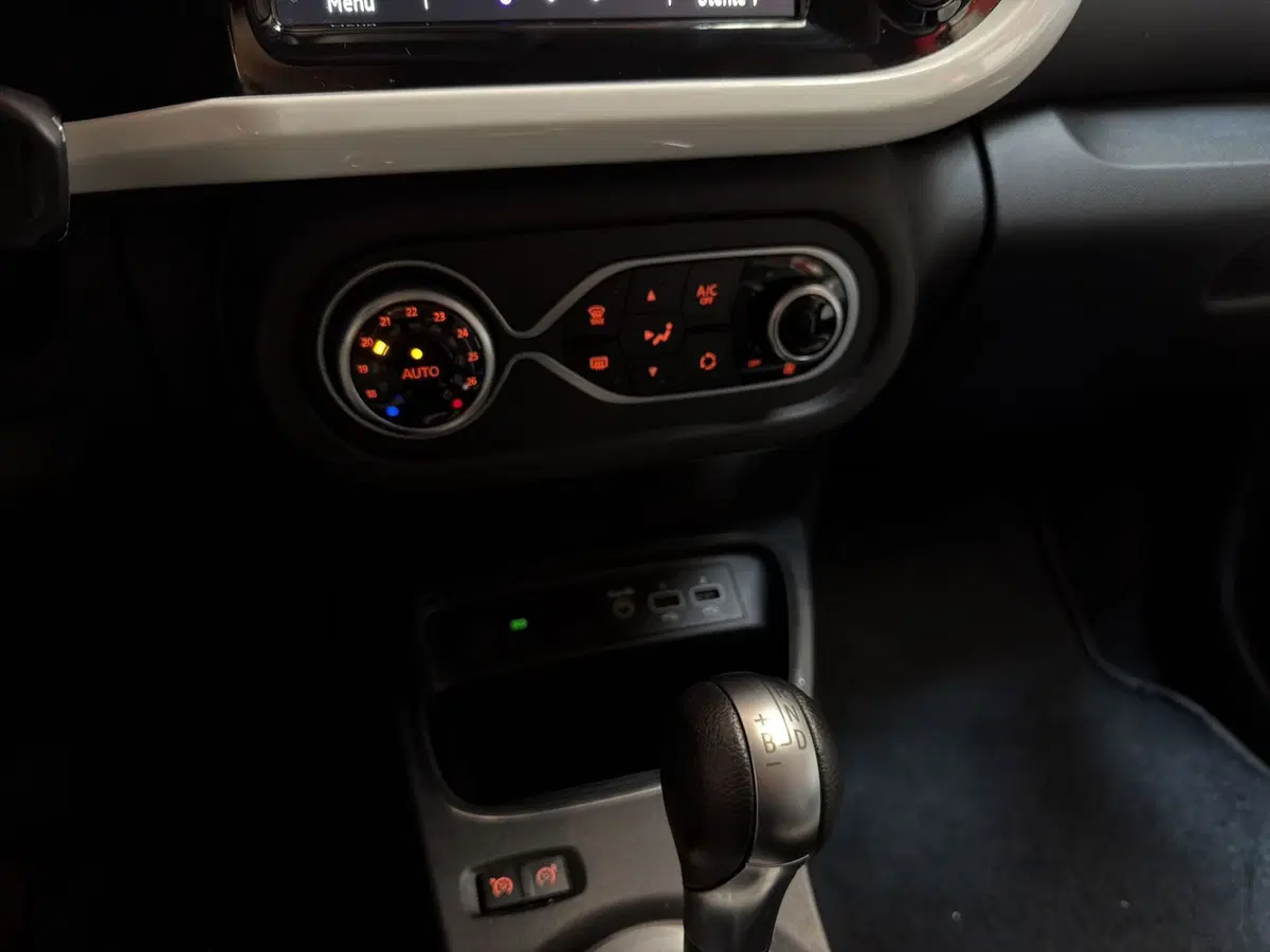 Renault Twingo usata a Milano (15)