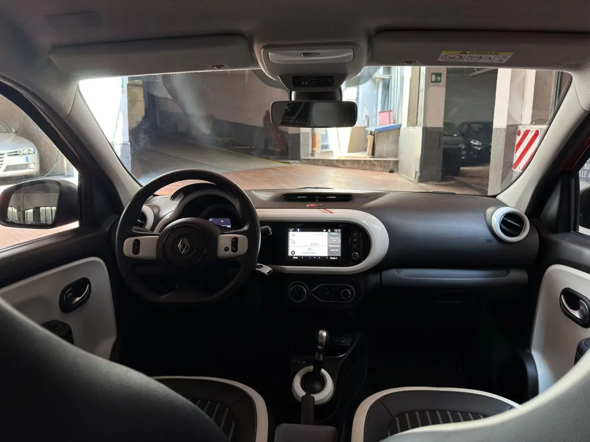Renault Twingo usata a Milano (19)